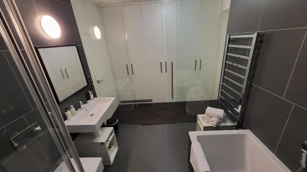 Luxury Apt - View Of The Center Of Prague Apartment