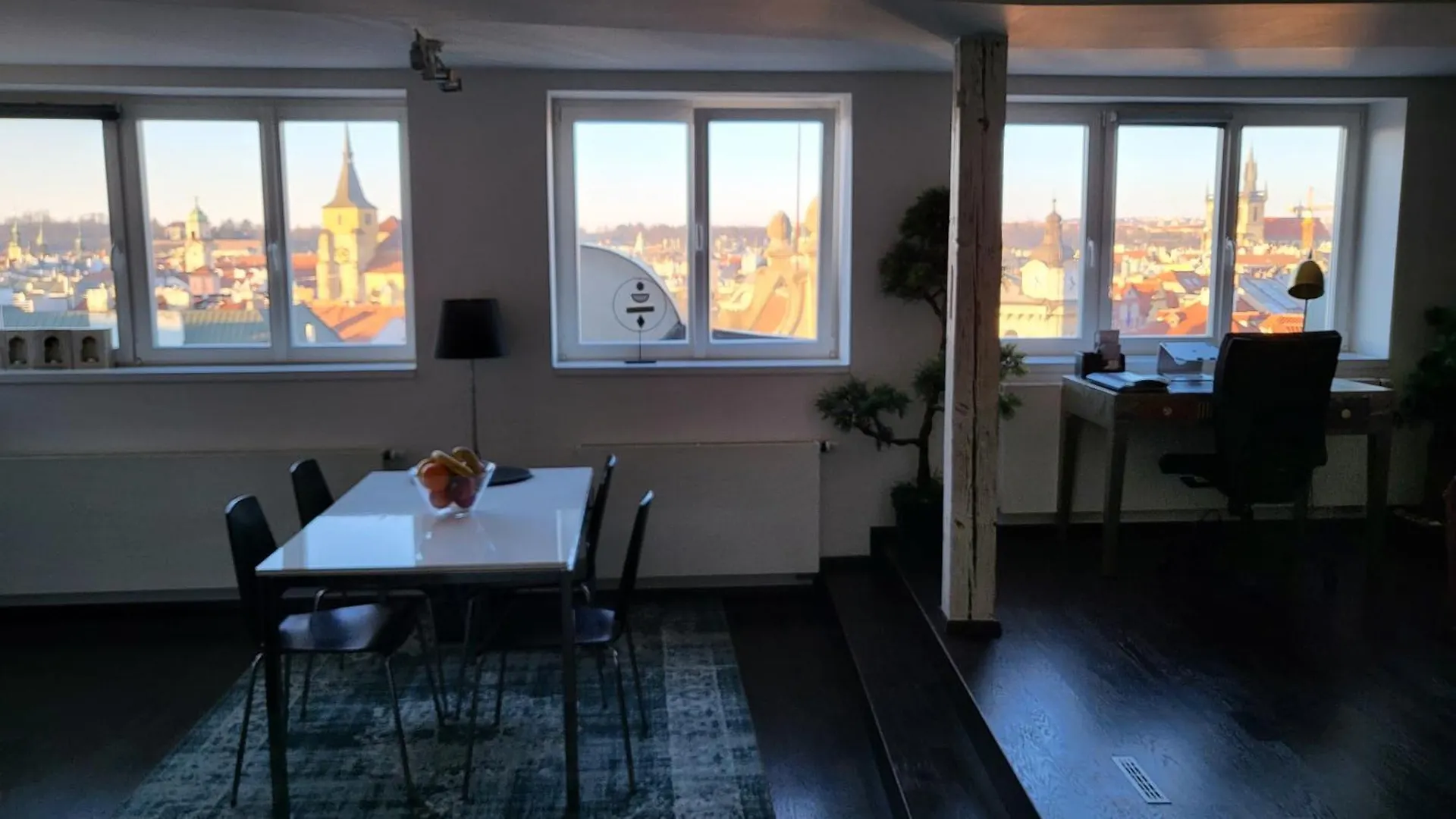 Luxury Apt - View Of The Center Of Prague Apartment